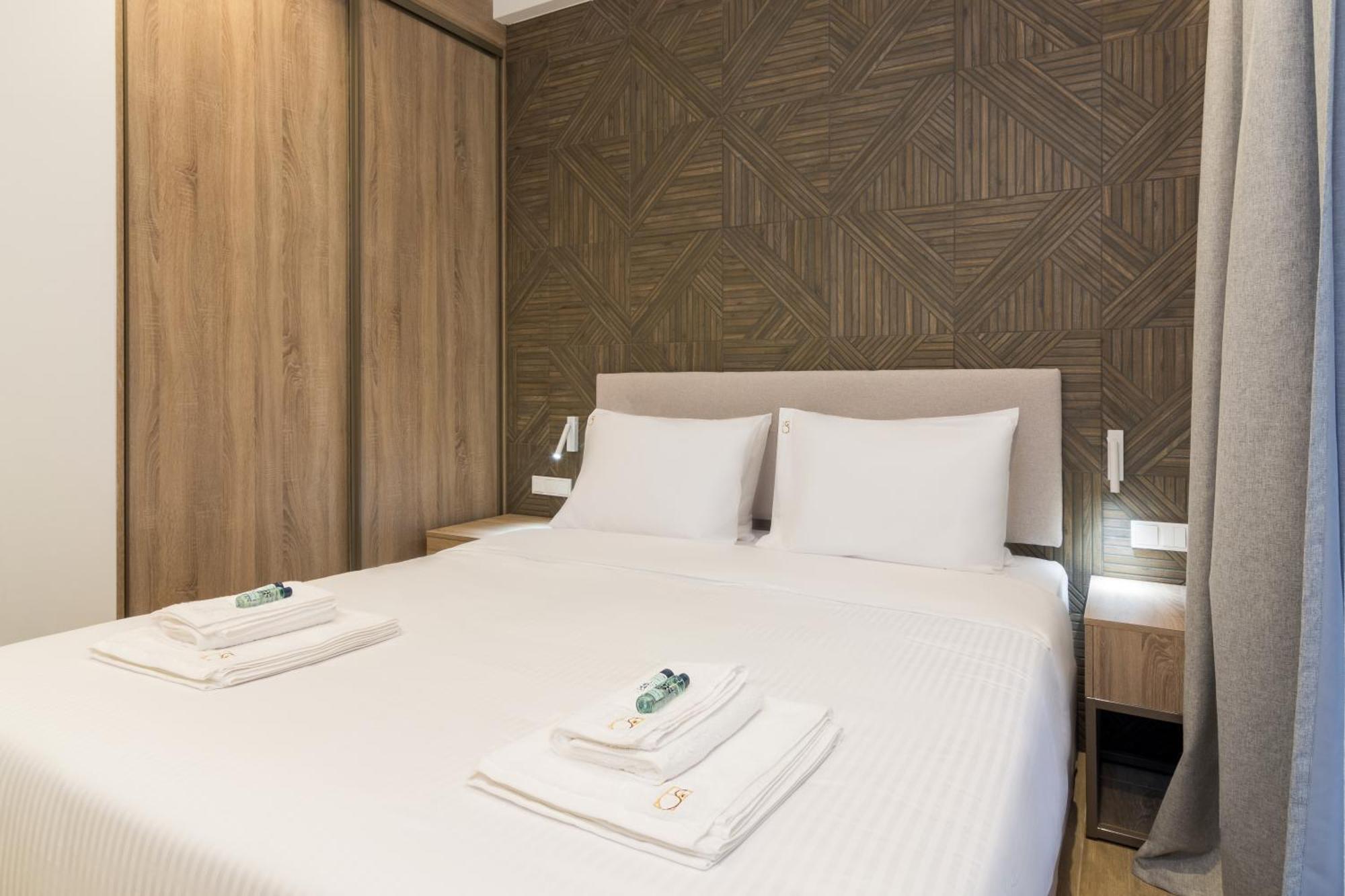 Socrates Fully Equipped Apartments With Unique Design Atenas Exterior foto